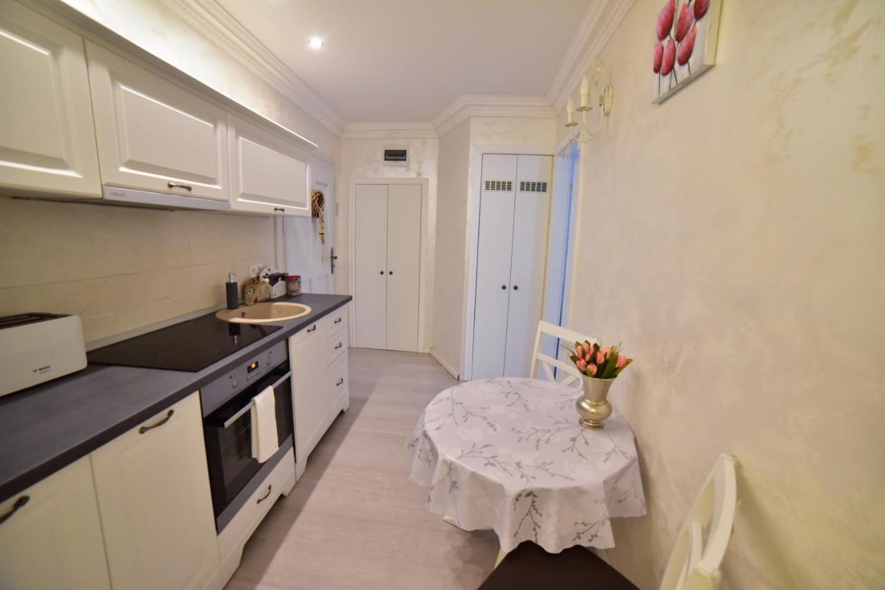 Timotei Apartment Sibiu Exteriör bild
