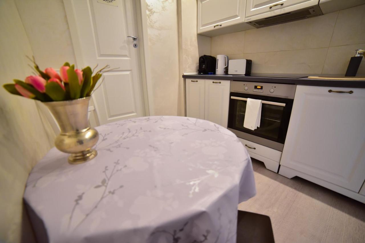 Timotei Apartment Sibiu Exteriör bild
